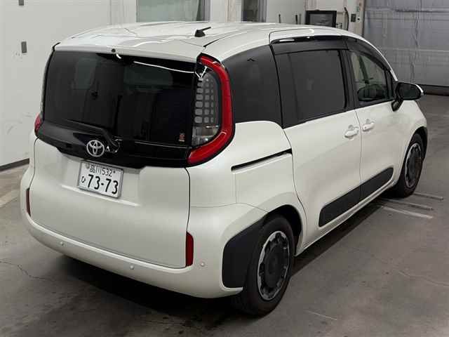 2022 Toyota Sienta Z auction photo 5