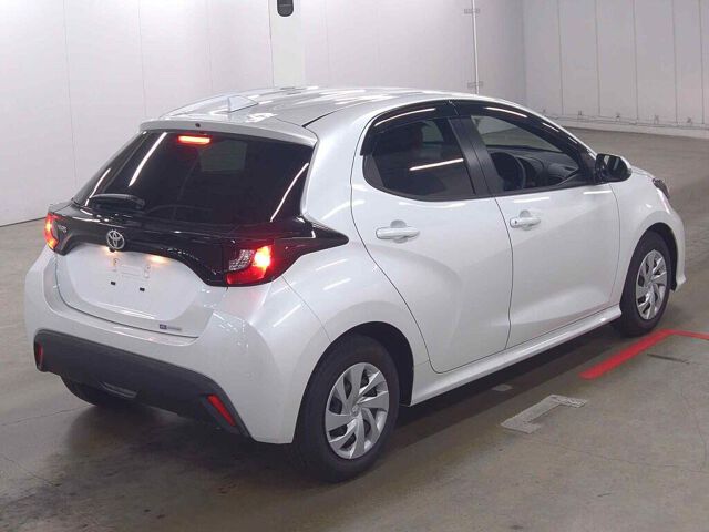 2025 Toyota Yaris X auction photo 5