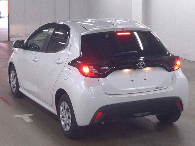 2025 Toyota Yaris X auction photo 2