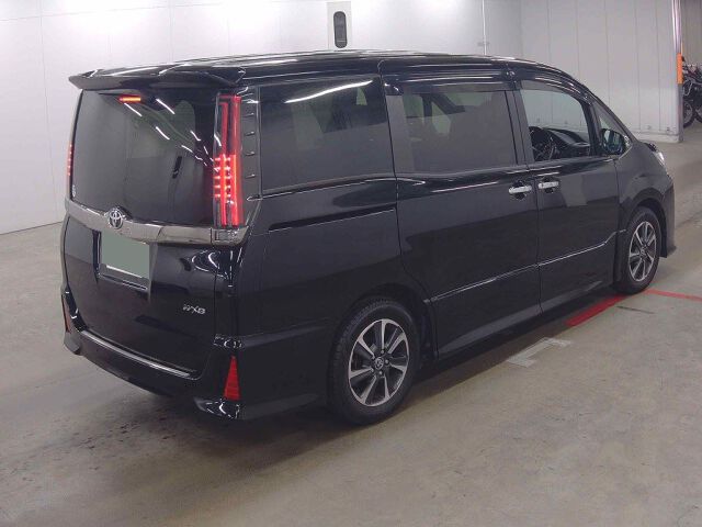 2020 Toyota Noah SI WXB 3 auction photo 5