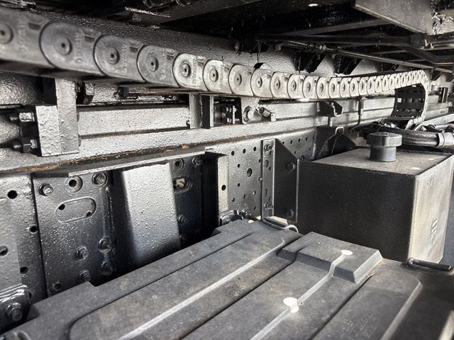 2013 Isuzu Elf Loader 4WD auction photo 12