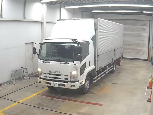 Japan Auction Vehicles 10 2009 Isuzu Forward Wing auction photo