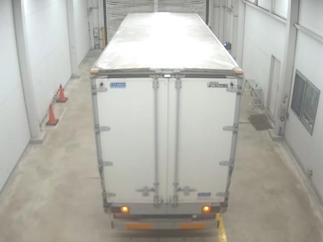 2009 Isuzu Forward Wing auction photo 3