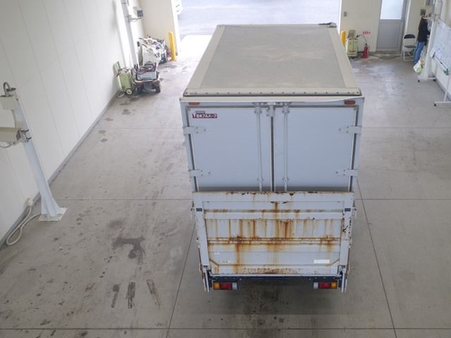 2012 Isuzu Elf アルミバン PG auction photo 3