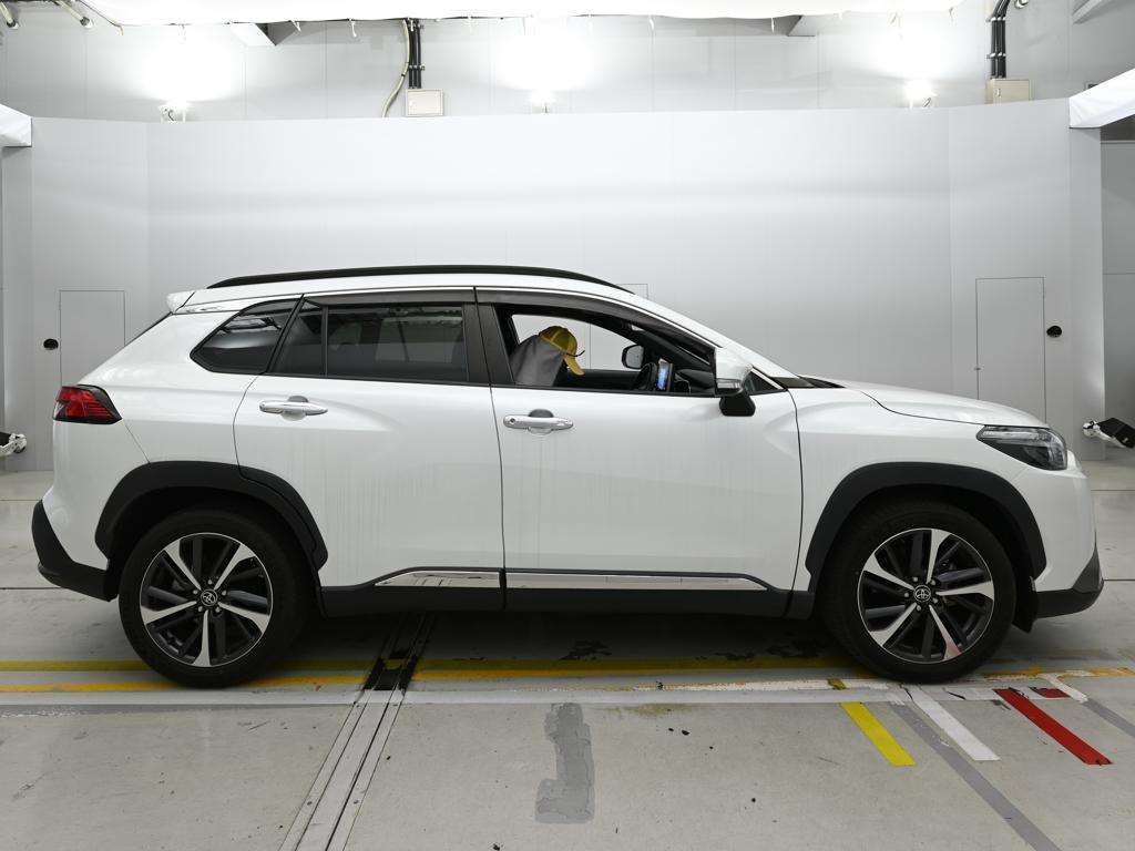 2022 Toyota Corolla Cross ハイブリッド Z auction photo 3