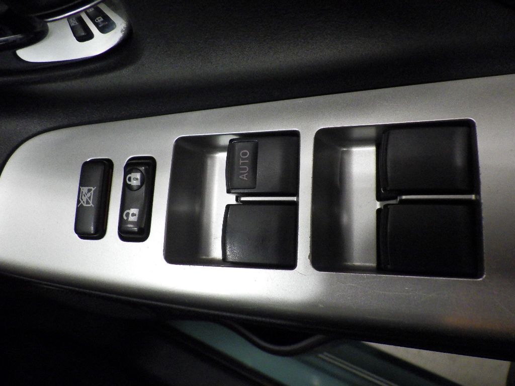 2016 Toyota ヴィッツ 5HB ジュエラ auction photo 12