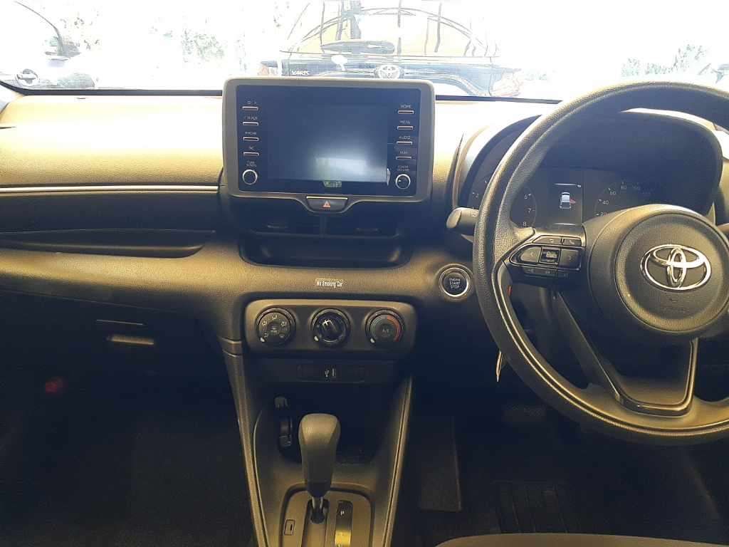 2021 Toyota Yaris X auction photo 11