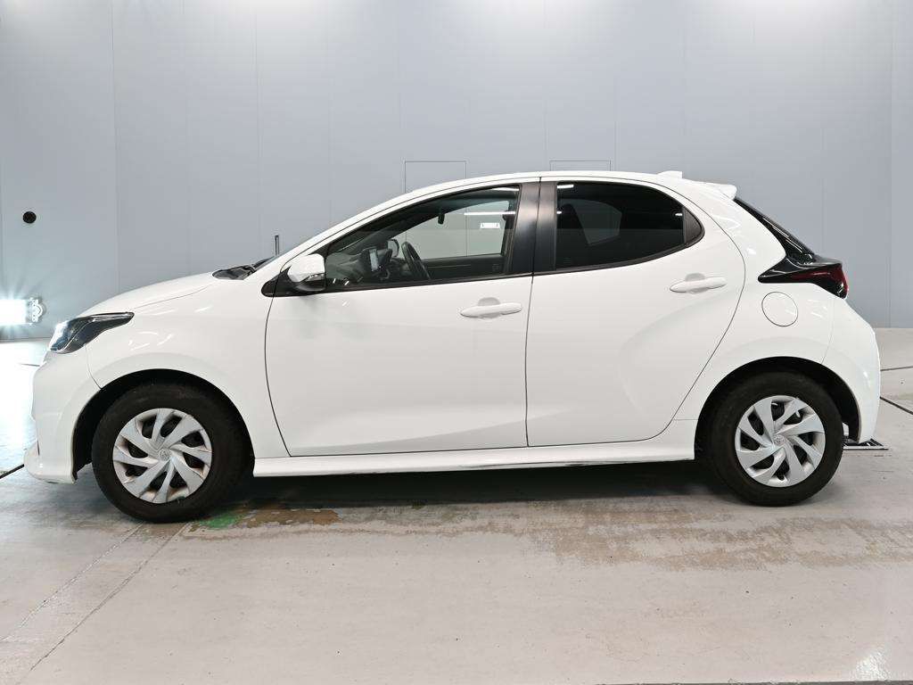 2021 Toyota Yaris X auction photo 4