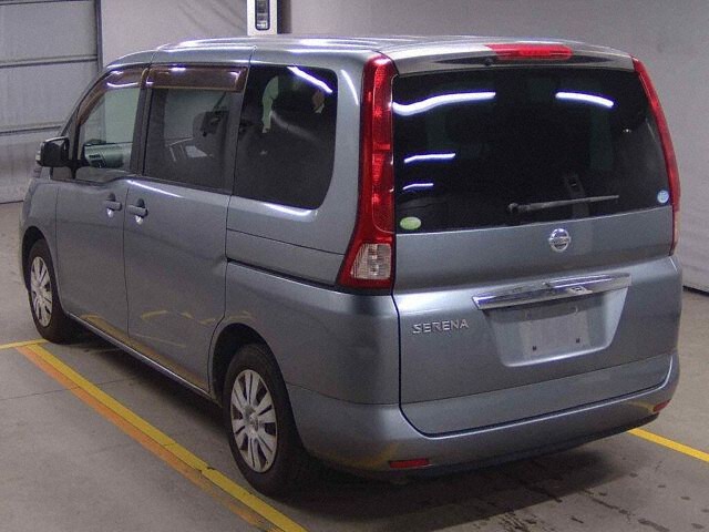 2010 Nissan Serena 20S Vセレクション auction photo 2