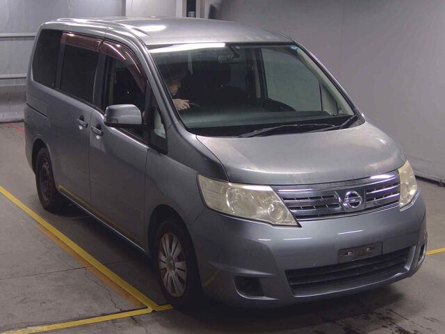 2010 Nissan Serena 20S Vセレクション Japan auction vehicle