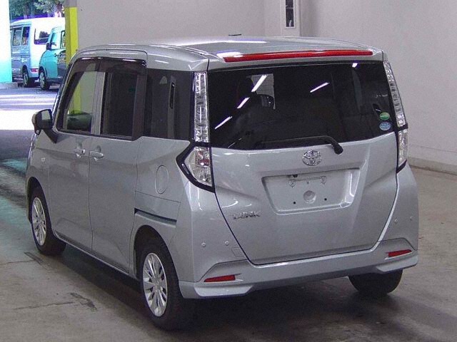 2019 Toyota Tank X S auction photo 2