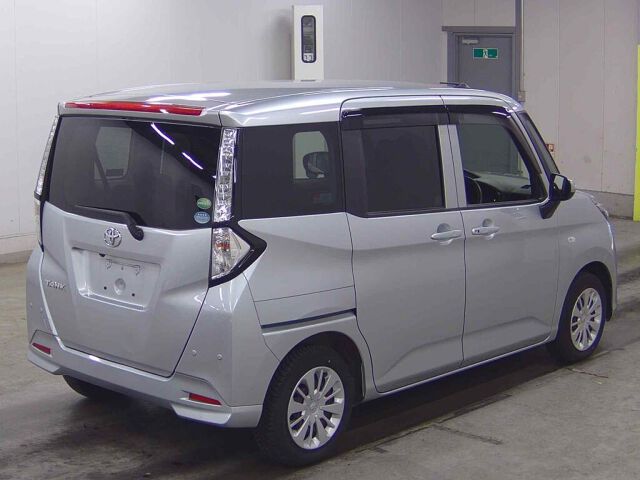2019 Toyota Tank X S auction photo 5