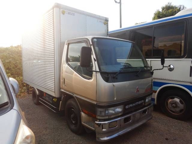 2000 Mitsubishi Fuso Canter Van auction photo 4