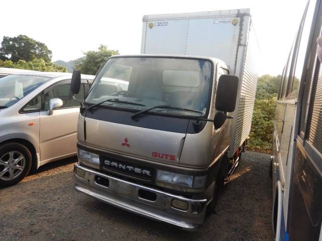 Japan Auction Vehicles 7 2000 Mitsubishi Fuso Canter Van auction photo