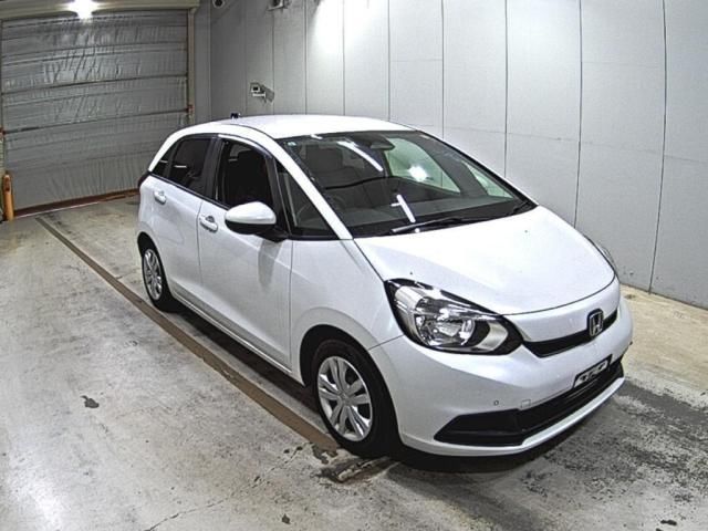 2023 Honda Fit ベーシック Japan auction vehicle