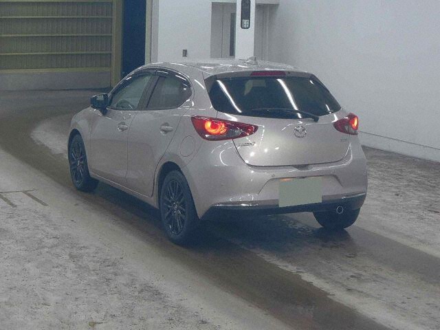 2022 Mazda 2 15SブラックトーンED auction photo 2