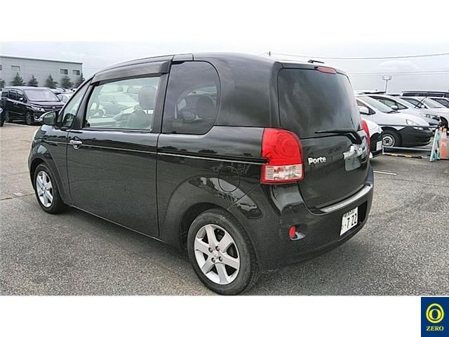 2014 Toyota Porte auction photo 3