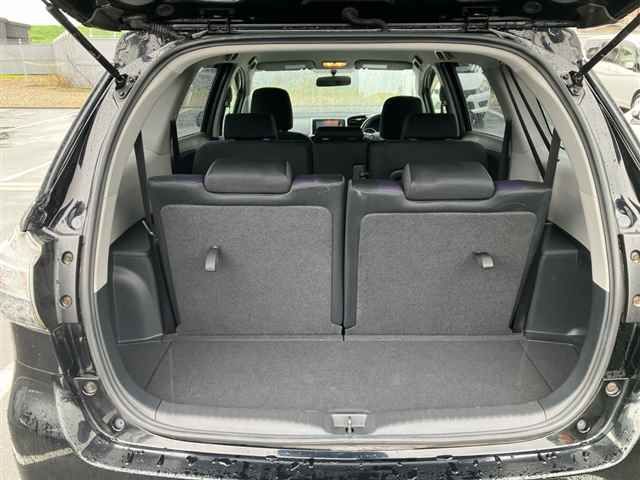 2014 Toyota Wish 1.8S auction photo 9