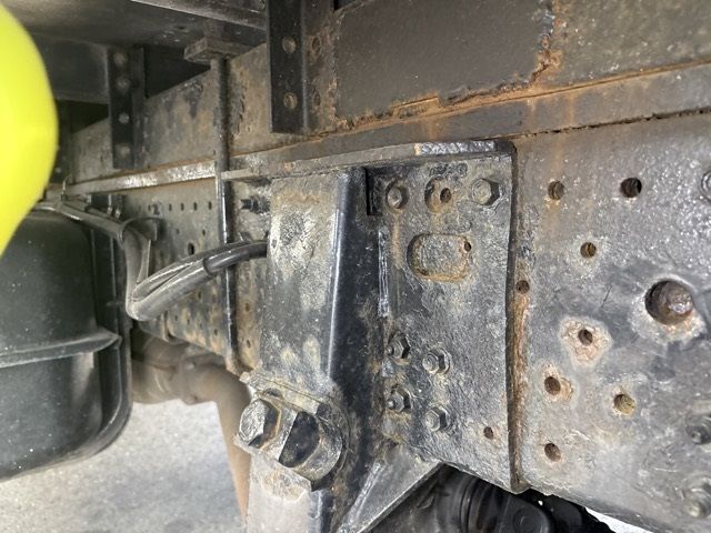 2011 Isuzu Elf バン 4WD.PG auction photo 17