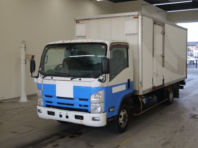 2011 Isuzu Elf バン 4WD.PG Japan auction vehicle