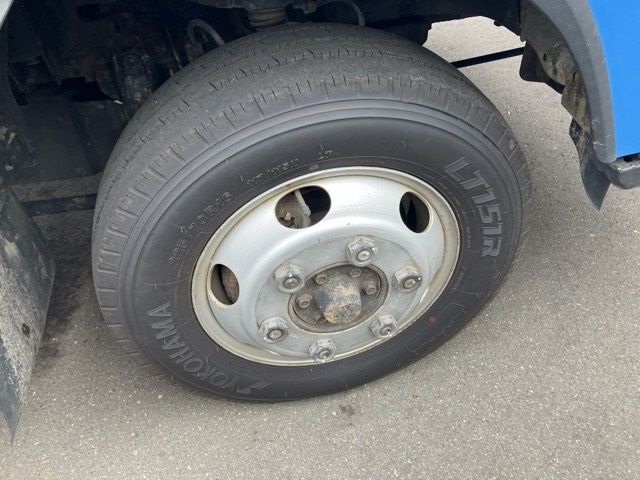2011 Isuzu Elf バン 4WD.PG auction photo 9