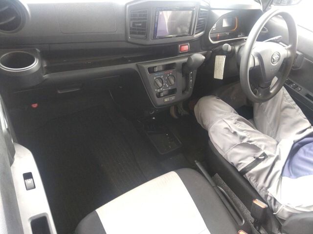2025 Daihatsu Mira e:S L SA III auction photo 3