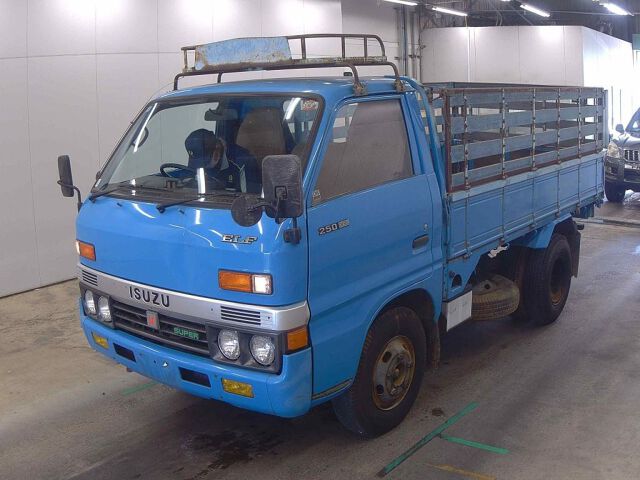 1984 Isuzu Elf auction photo 4