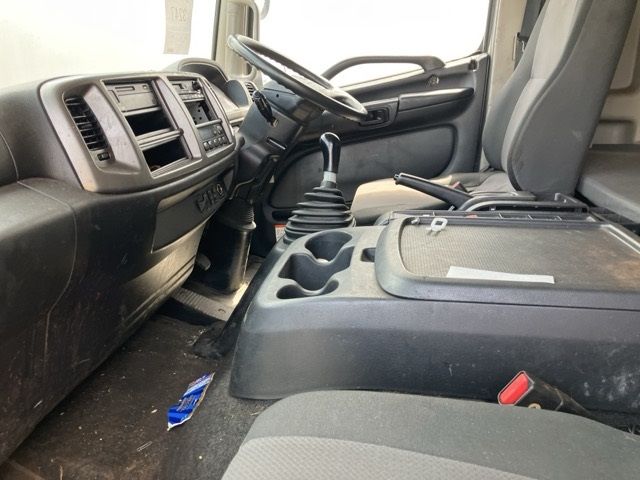 2016 Hino Ranger Aluminum Wing PG auction photo 5