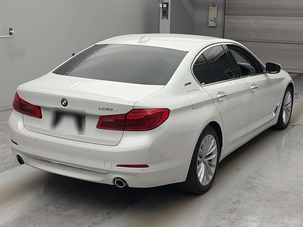 2017 BMW 5 Series auction photo 2