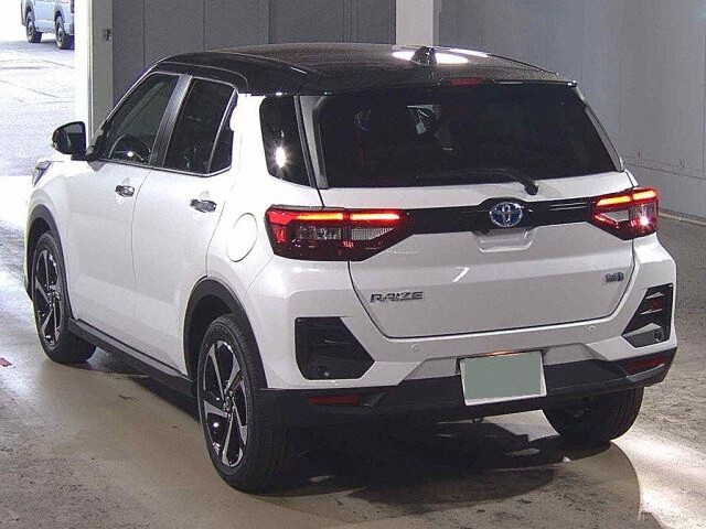 2026 Toyota Raize Hybrid Z auction photo 2