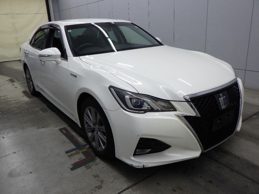 Japan Auction Vehicles 13 2016 Toyota クラウン SED Hybrid Athlete S auction photo