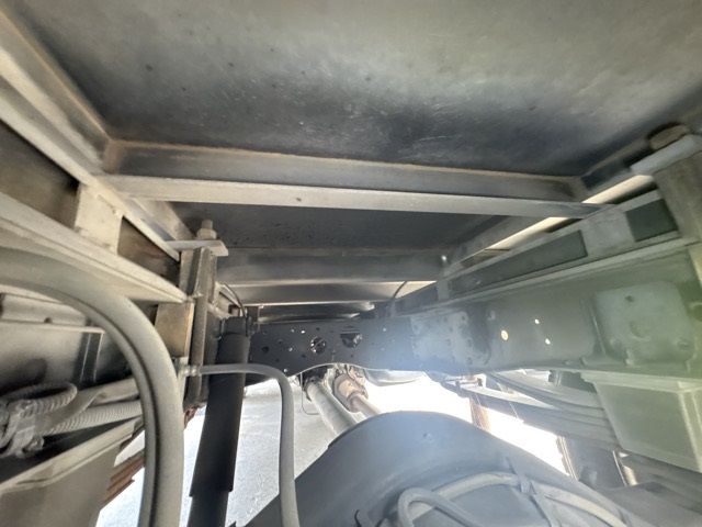 2010 Isuzu Elf Reizo Reito auction photo 15
