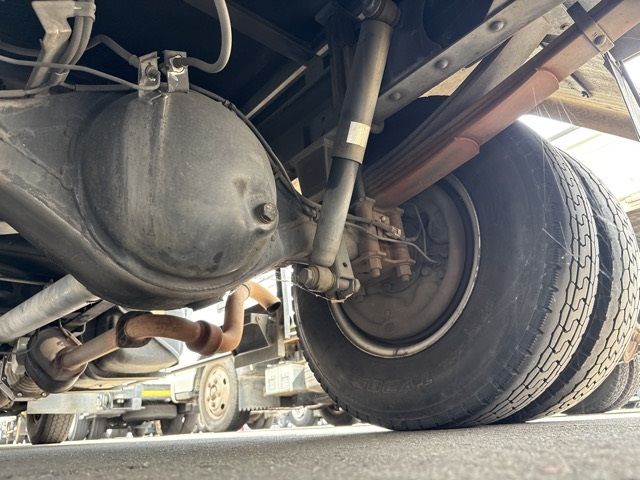 2010 Isuzu Elf Reizo Reito auction photo 10