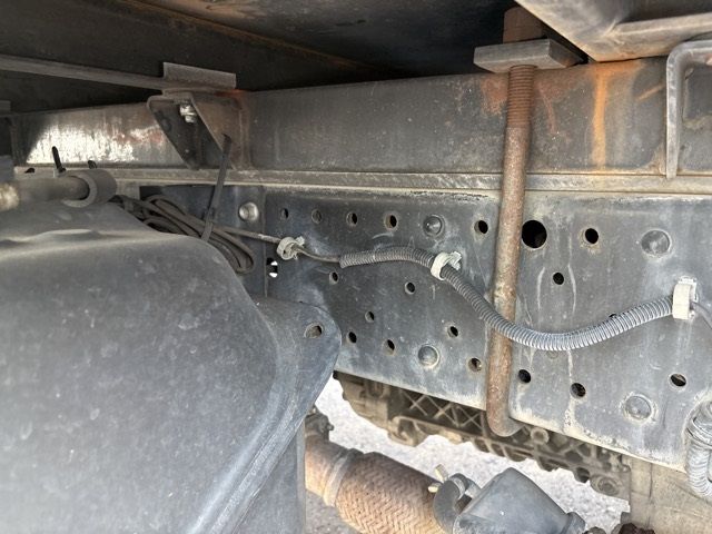 2010 Isuzu Elf Reizo Reito auction photo 17