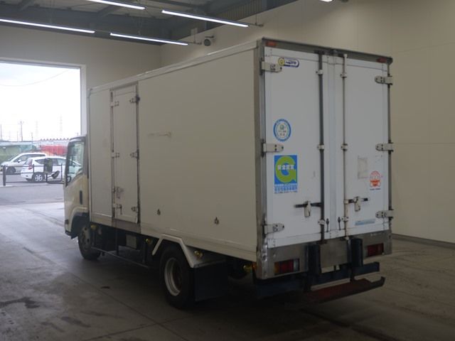 2010 Isuzu Elf Reizo Reito auction photo 2