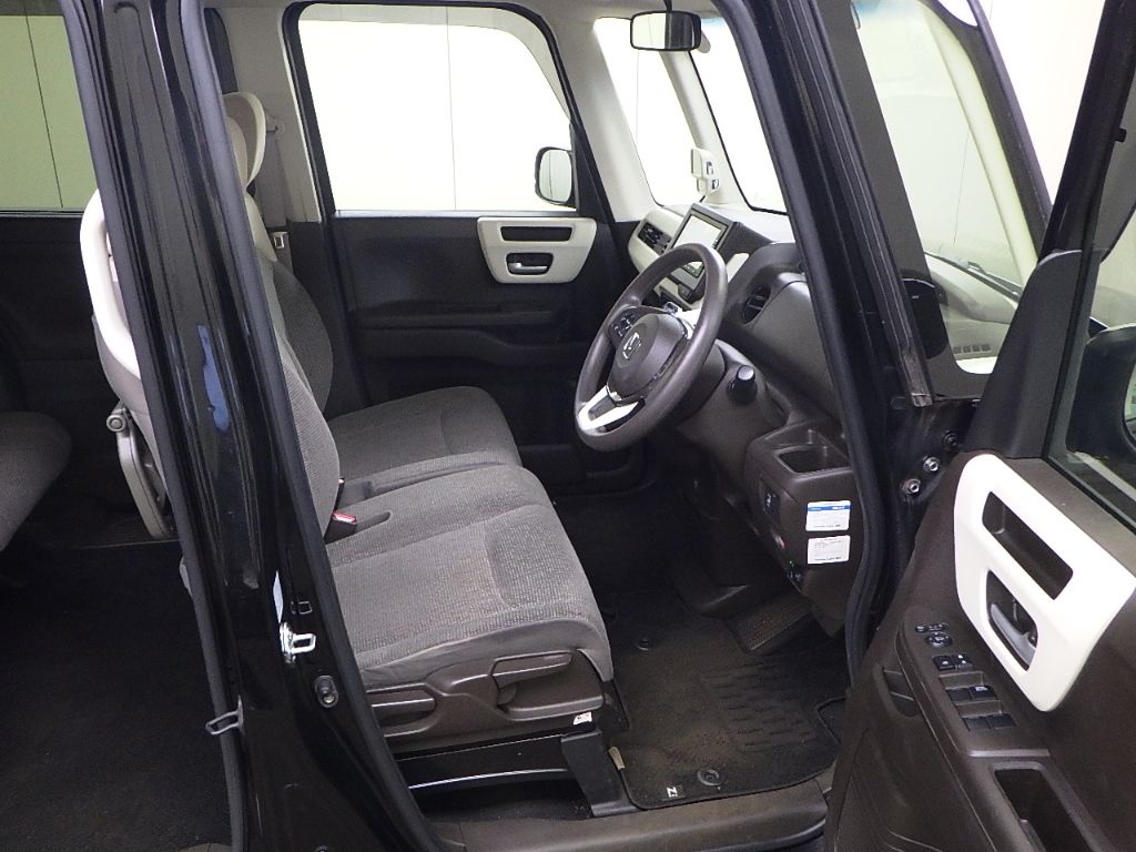 2021 Honda N-BOX L auction photo 6