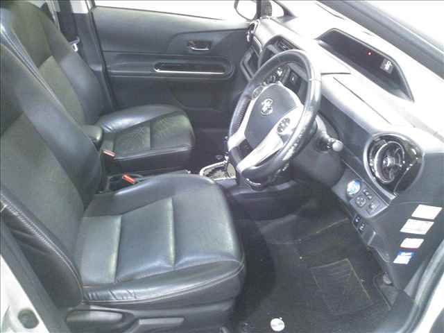 2015 Toyota Aqua Gブラックソフトレザーセレクシ auction photo 4