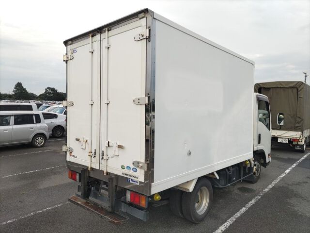 2016 Isuzu Elf Horley auction photo 5