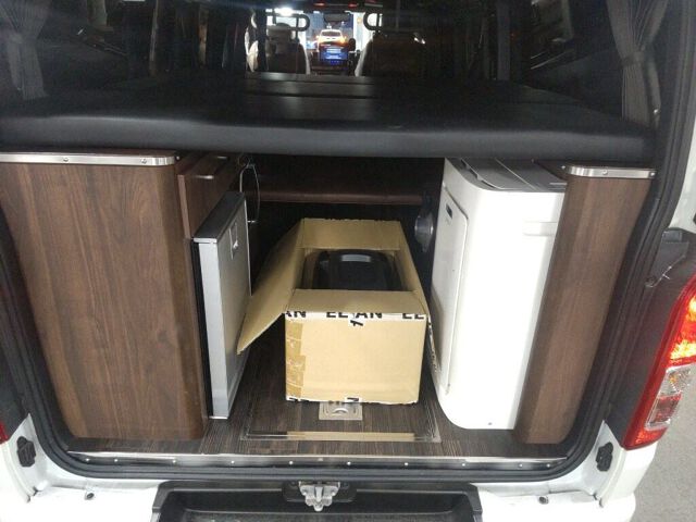 2022 Toyota Hiace L Super GL Dark 2 4WD auction photo 3