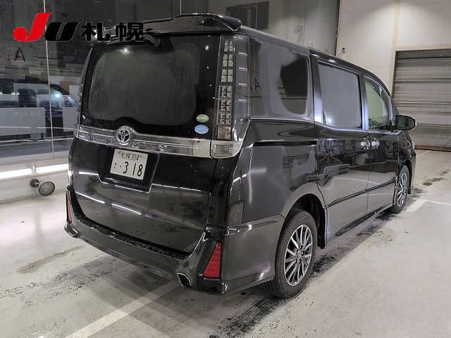 2015 Toyota Voxy 4WD ZSキラメキ auction photo 2