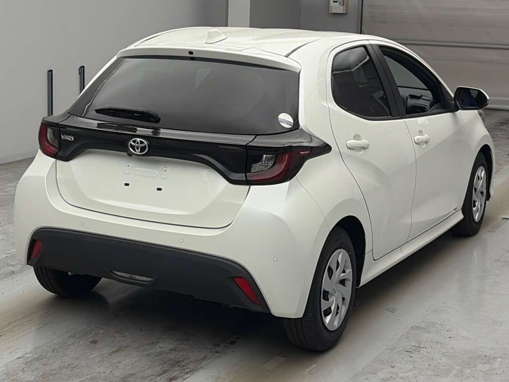 2021 Toyota Yaris X auction photo 2