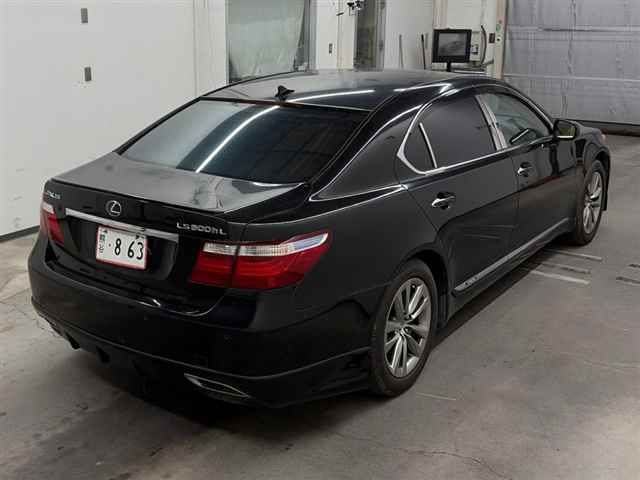 2013 Lexus LS LS600hL auction photo 5