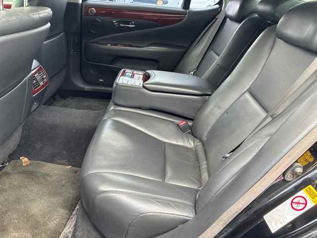 2013 Lexus LS LS600hL auction photo 7