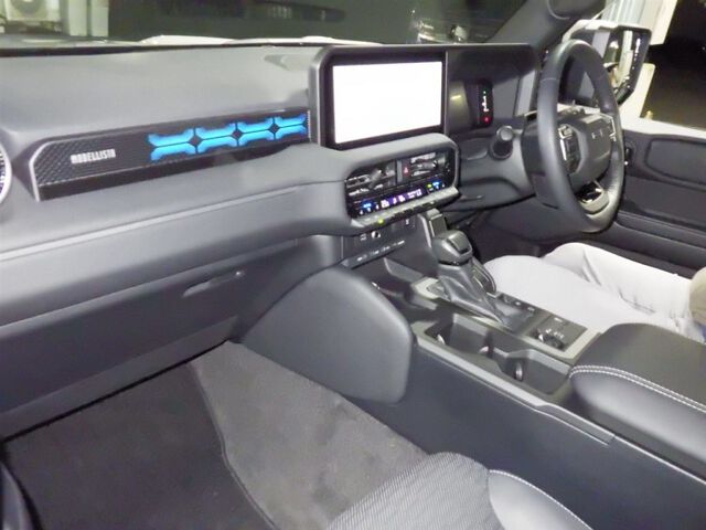2024 Toyota Land Cruiser 250 VX 4WD auction photo 3