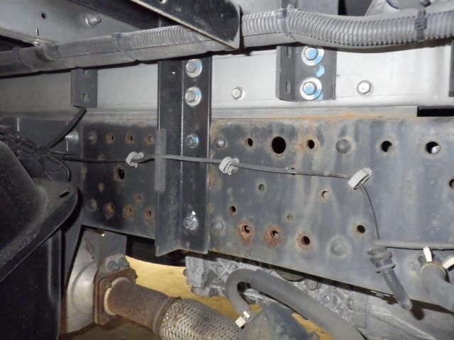 2016 Isuzu Elf 冷蔵・冷凍車 auction photo 5