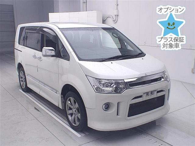 2017 Mitsubishi Delica D:5 4WD ローデストロイヤルツーリン Japan auction vehicle