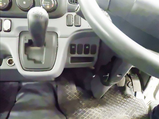2015 Mitsubishi Fuso Canter Garbage truck auction photo 7