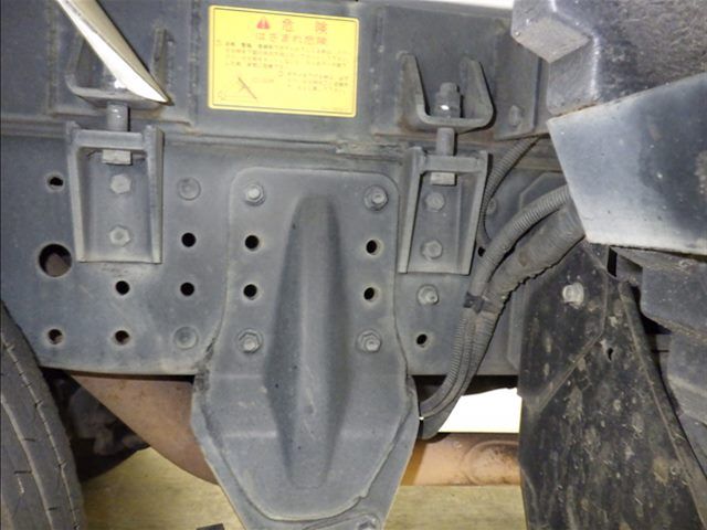 2015 Mitsubishi Fuso Canter Garbage truck auction photo 4