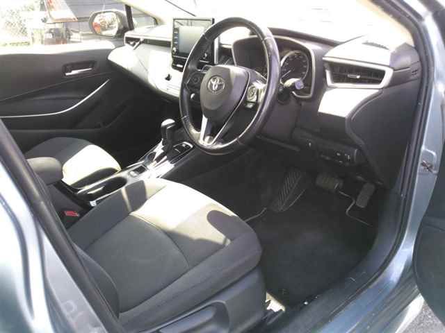 2019 Toyota Corolla Hybrid S auction photo 3