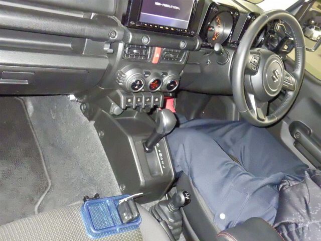 2022 Suzuki Jimny XC 4WD auction photo 3
